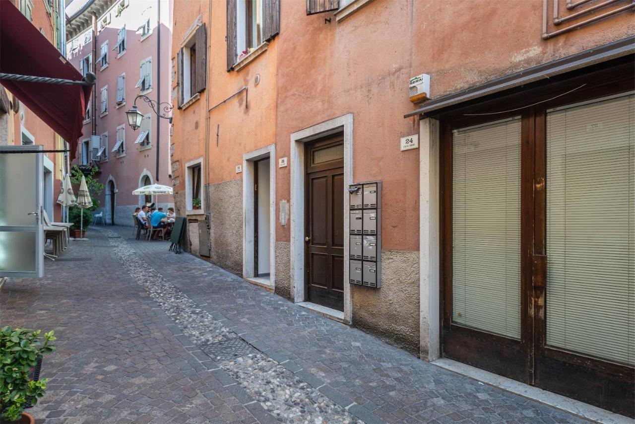Casa Giulia Apartment Riva del Garda Exterior photo